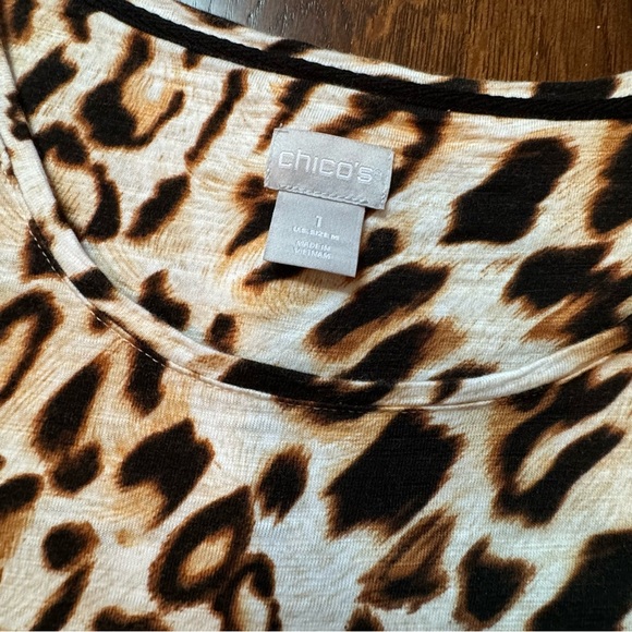 Chico’s Leopard Print T-shirt - Picture 3 of 4